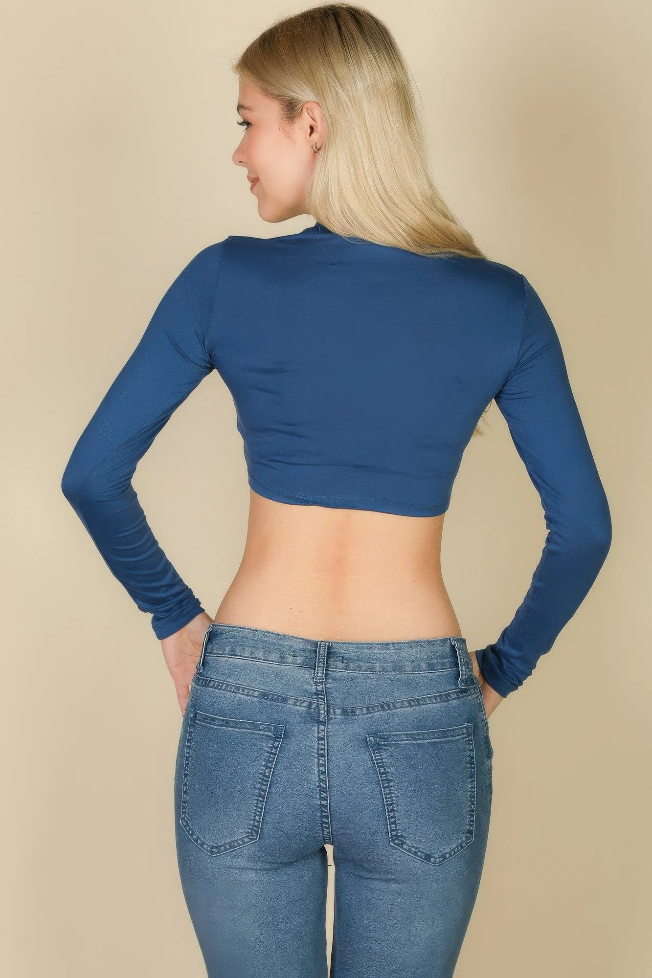 Crew Neck Long Sleeve Cropped Top