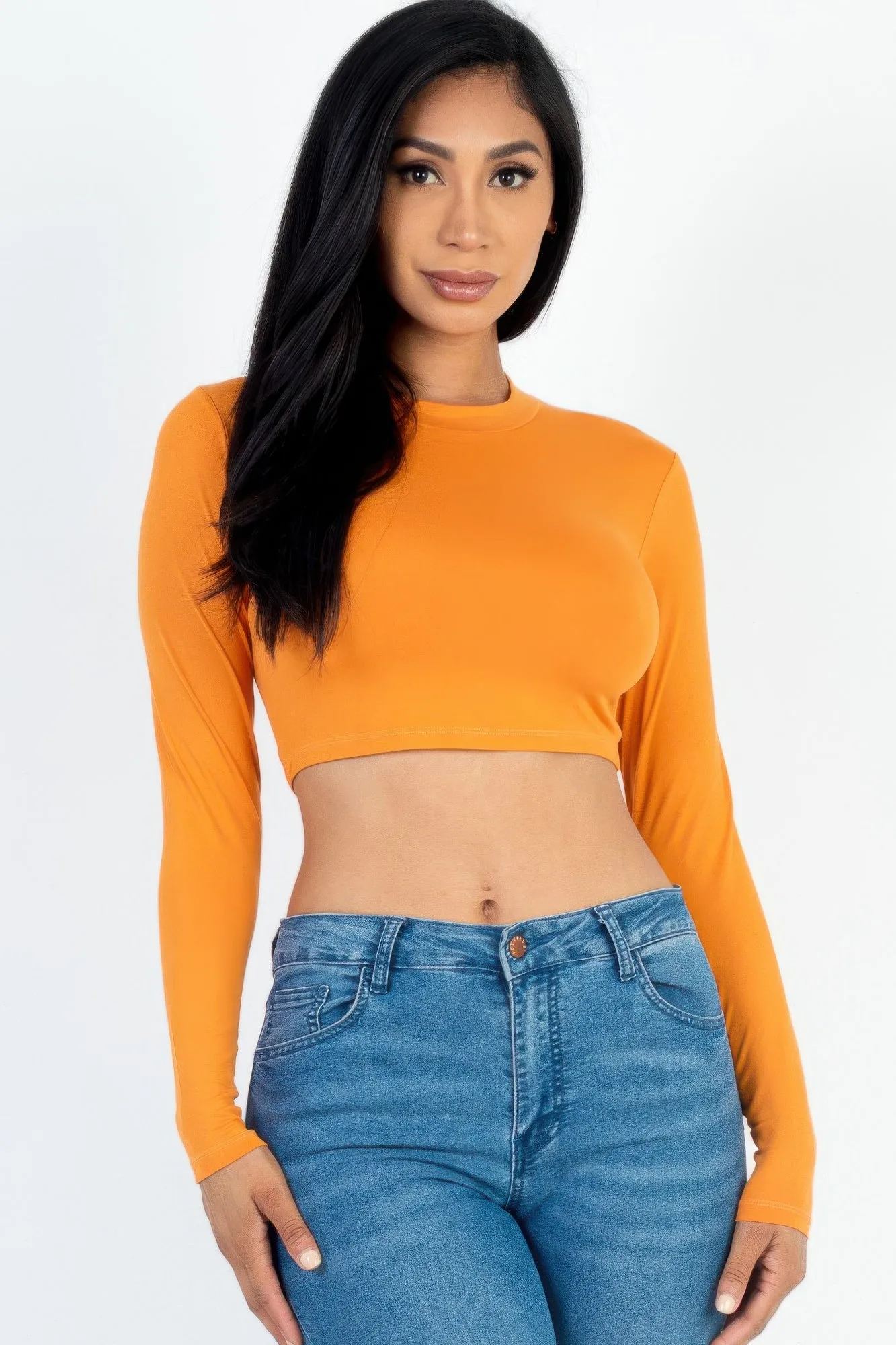 Crew Neck Long Sleeve Cropped Top