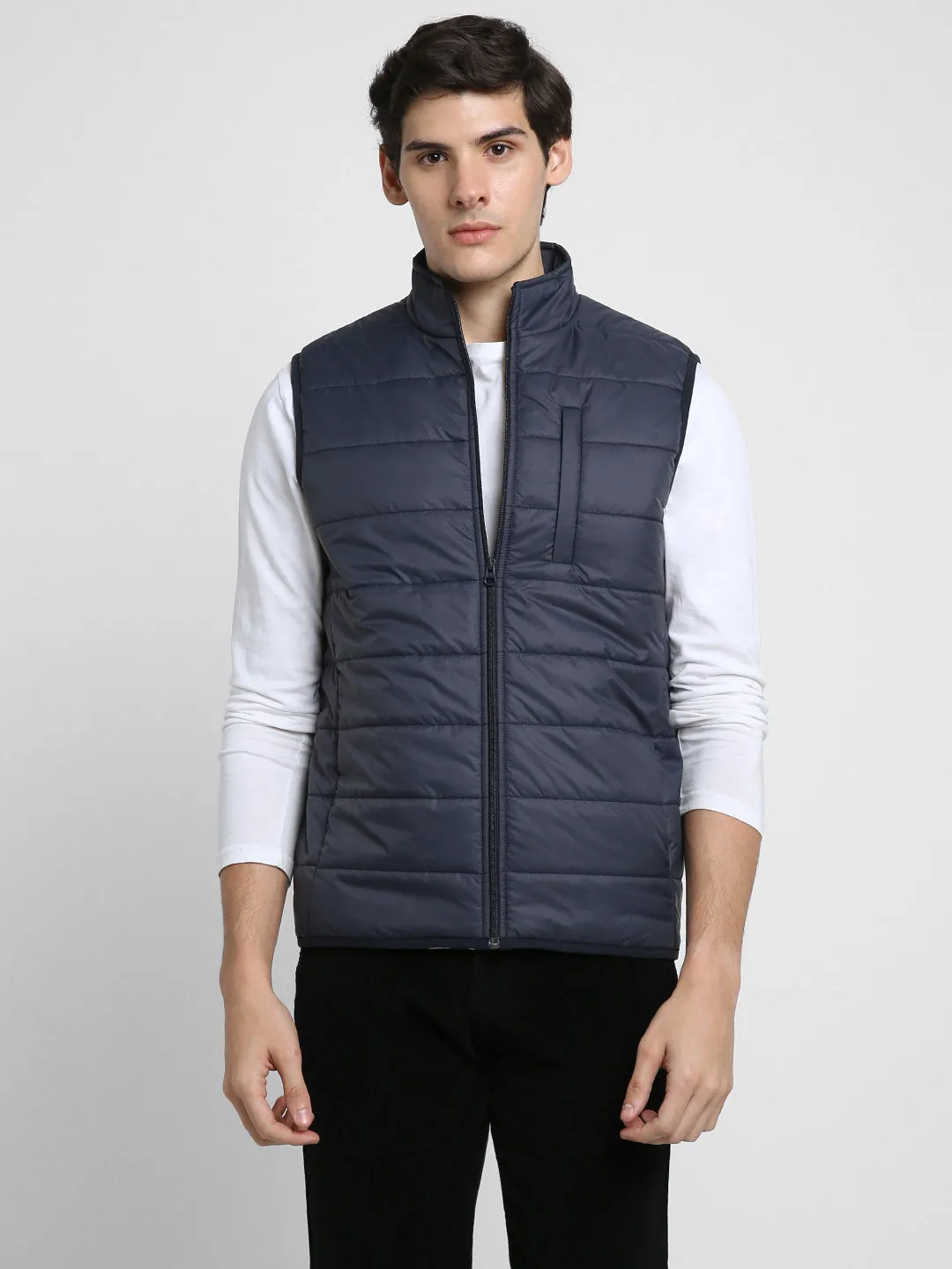 Men's Dark Blue Regular Fit Solid Sleeveless Quilted Jacket